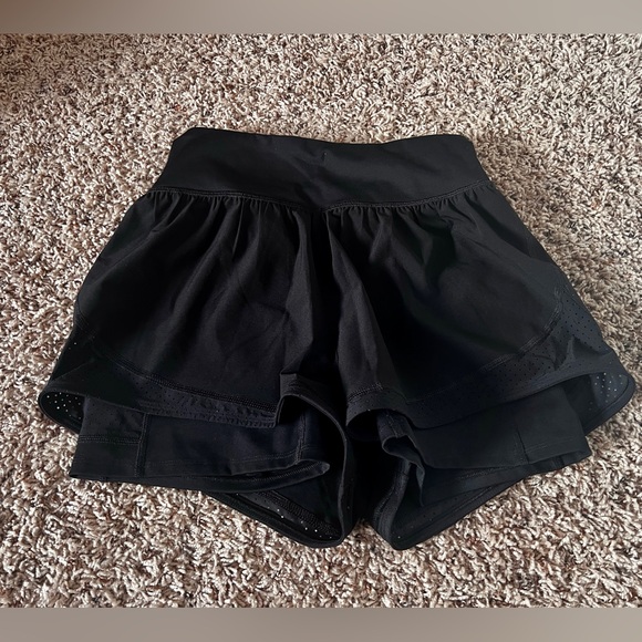 Spanx Get Moving Double Layer Shorts Running Golf Tennis Size Small - Picture 4 of 13